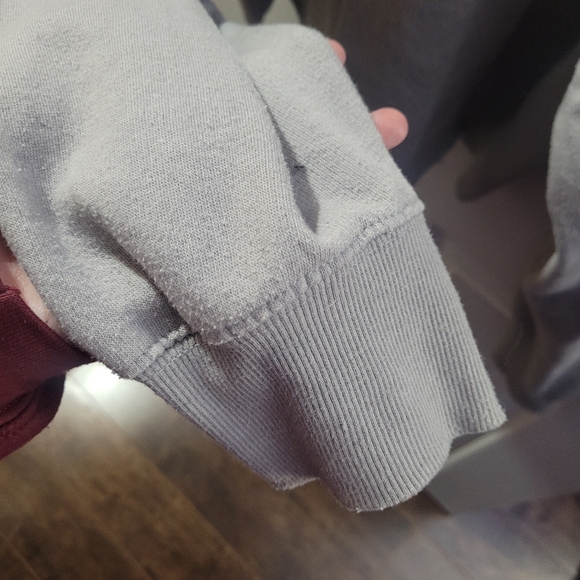 Crewneck - Picture 3 of 6